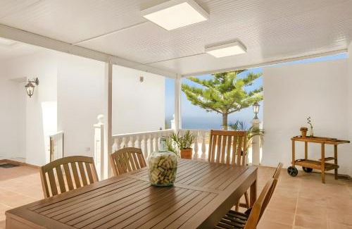 Sauzal House | Chousa