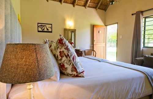 Addo Cabin | Chrislin African Lodge
