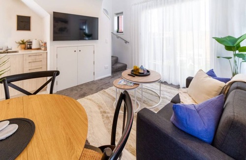 Christchurch City Centre House | Christchurch Charm 1 bed 1 bath loft: CBD