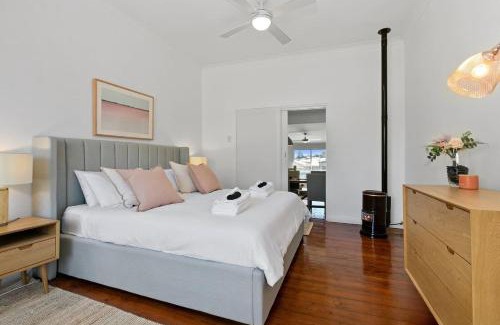 Christies Beach Apartment | Christies Garden - A Beachside Entertainer's Gem