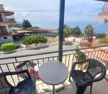 Loutsa Apartment | Christina Sunny Rooms