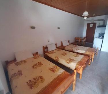 Loutsa Apartment | Christina Sunny Rooms