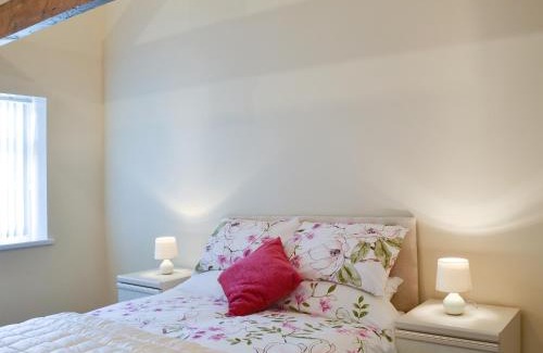 Flamborough House | Christine Cottage