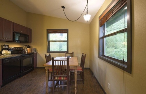 Wisconsin Dells Cottage | Christmas Mountain Village - 2 Bedroom Cottage