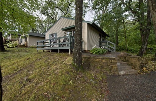 Wisconsin Dells Cottage | Christmas Mountain Village - Wisconsin Dells - 2 Bedroom Cottage