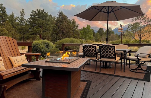 Nathrop Cabin | Christmas Perfect Mnt View Saltwater Hot Tub Cozy Fire Quiet 4 ac