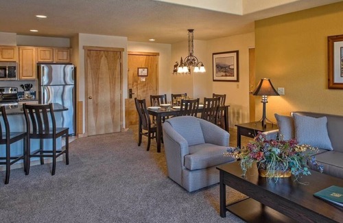 Four O'Clock Cabin | CHRISTMAS SKI IN/OUT Breckenridge, GRAND TIMBER LODGE 12/19/25-12/26/25