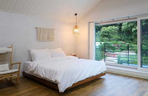 Chuncheon House | Chuncheon Sampogil Pool Villa