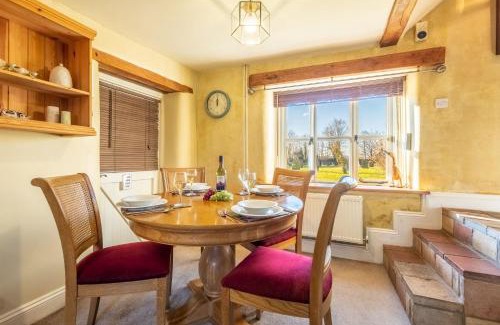 East Dereham House | Church Cottage CA