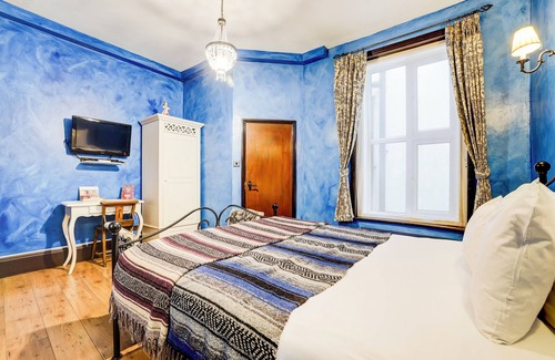 Camberwell Hotel | Church Street Hotel by Belvilla near The Oval