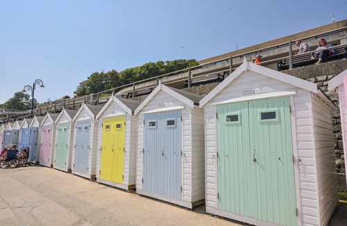 Lyme Regis Cottage | CHURCH VIEW, family friendly, country holiday cottage in Lyme Regis
