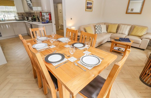 Bourton Cottage | Church View