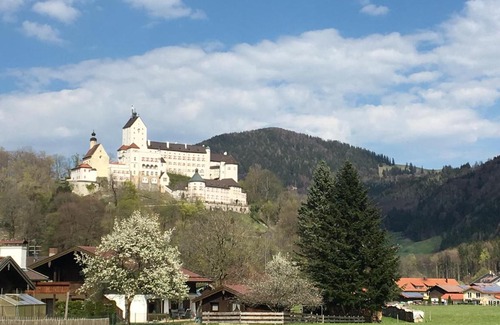 Hohenaschau im Chiemgau Apartment | ciao-aschau Haus zur Burg Ap112 Burgblick