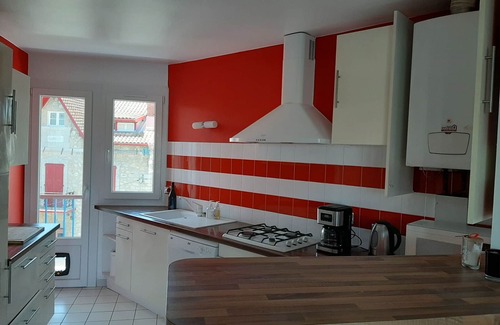 Ciboure Apartment | Ciboure: Spacious T4 with balcony and veranda, near golf