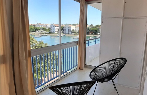 Ciboure Apartment | Ciboure: Spacious T4 with balcony and veranda, near golf