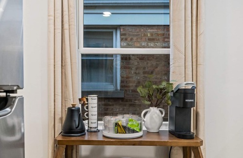 Cicero House | Cicero’s 3-BR Urban Oasis
