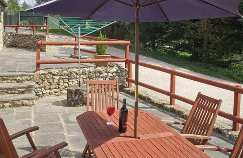 Hawkchurch Cottage | Cider House is a paradise for families, friends and couples.