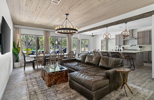 Dripping Springs House | Cielo Estate: Pool+Hot Tub ~Sports Courts~ 3 Acres