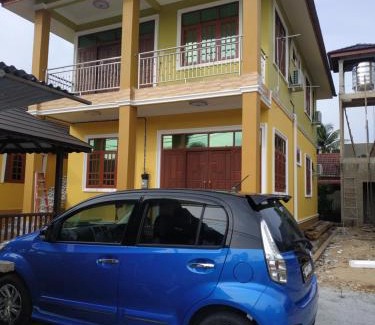 Kampung Gong Kempas House | Cikgu CTZ Homestay A