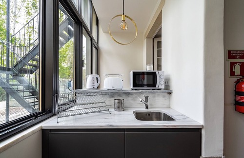 Sao Domingos de Benfica Apartment | Cilantro Apartment, Wifi, Terrace !New!