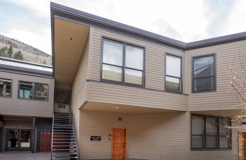 Telluride Hotel | Cimarron Lodge 51 by AvantStay | Ski-In/Ski-Out Property w/Two Hot Tubs!