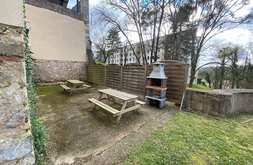 Poitiers Apartment | Cinéloft: Train station & city center, Cinema, PS5, Air conditioning, Massage, Netflix Amazon Prime