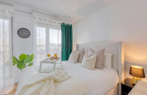 Quartier Vilmorin Apartment | Cinéma Moon Luxury - Gare 3min - Proche Paris