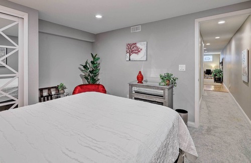 Mount Washington Apartment | Cincy Escape w/ Large Yard: 3 Mi to Riverbend