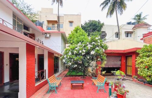 Bangalore City Center Villa | Cine Castle 4BHK Luxury Spacez Villa with Private Theatre & Garden