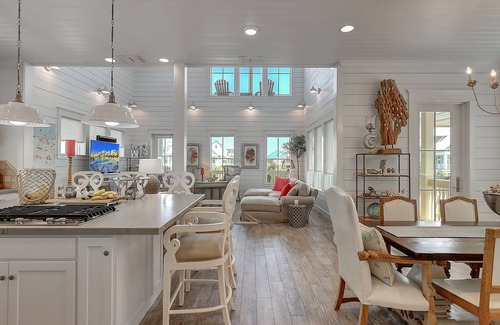 Cinnamon Shore House | Cinnamon Shore Home w/Shabby-Chic Style, All King Beds & Nearby Dune Pool