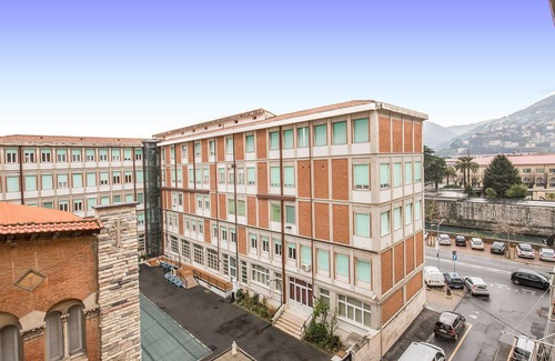 La Spezia Historic Centre Apartment | Cinque Terre Harbor (2 bathrooms, 2 bedrooms)