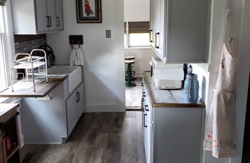 Winchester Other | Circle E,Lake,Caverns,Sewanee &Jack Daniel’s close by with a jacuzzi waiting