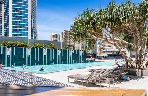 Surfers Paradise Apartment | Circle on Cavil SubPenthouse 4BRM Lv52! Ocean View