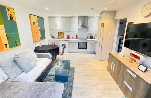 Weavers Apartment | Cité 4beds roof terrace penthouse