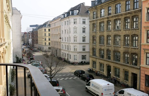 Osterbro Apartment | City Apartment in Copenhagen with 3 bedrooms sleeps 6