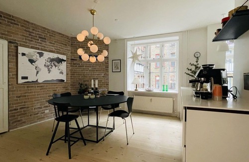 Osterbro Apartment | City Apartment in Copenhagen with 3 bedrooms sleeps 6