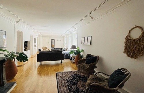 Copenhagen City Centre Apartment | City Apartment in Copenhagen with 6 bedrooms sleeps 14