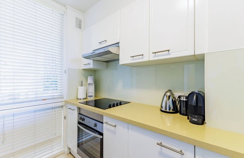 Bronte Apartment | City/Beach escape in Bronte