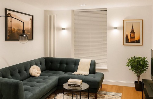 Central Milton Keynes Apartment | City Center 1BR Business & Tourists| Parking + wifi