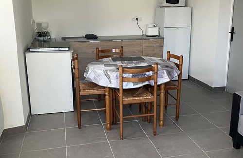 Muzillac Apartment | City center apartment