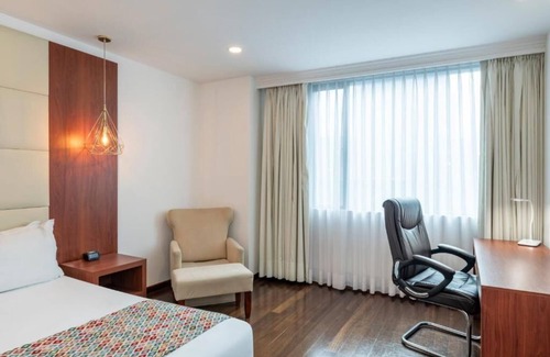 San Patricio Hotel | City Chic! Free Parking, City Views, Close to Museo de Arte Moderno!