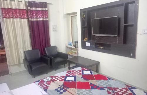 Sundarnagar House | CITY CROWN GUEST HOUSE