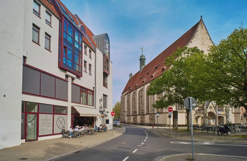 Braunschweig City Center Apartment | City-Deluxe Braunschweig | Central & parking lot | Church tower view | Exclusive