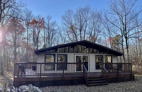 Jim Thorpe Ski Chalet | City Escape: Cozy 2 bedroom Chalet in Jim Thorpe