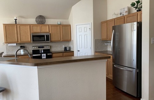 Grand Prairie House | City home in the middle of the DFW entertainment
