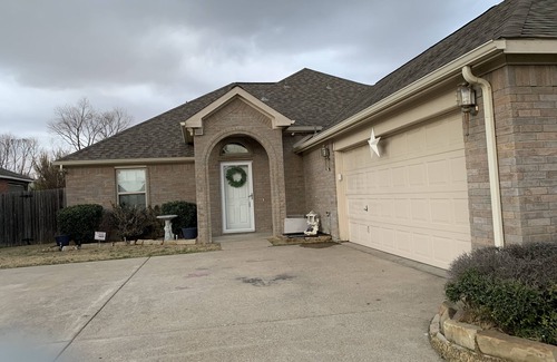 Grand Prairie House | City home in the middle of the DFW entertainment