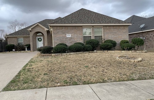 Grand Prairie House | City home in the middle of the DFW entertainment