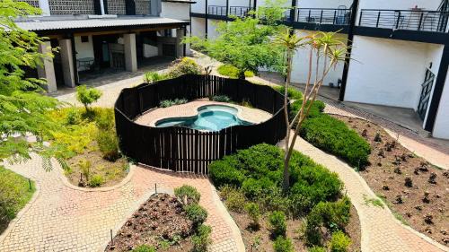Downtown Johannesburg Apartment | City Living Apartment 119 - Private Balcony, Washing Machine & Fast WiFi