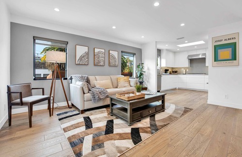 Silver Lake House | City Living by AvantStay | Large Outdoor Area