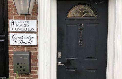 Governor's Walk Apartment | City loft in the heart of downtown Tallahassee!